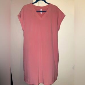 Silky T-Shirt Dress with pockets